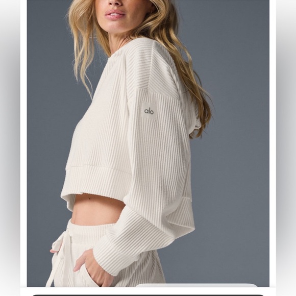 ALO Yoga Ribbed Muse Hoodie - Picture 3 of 10